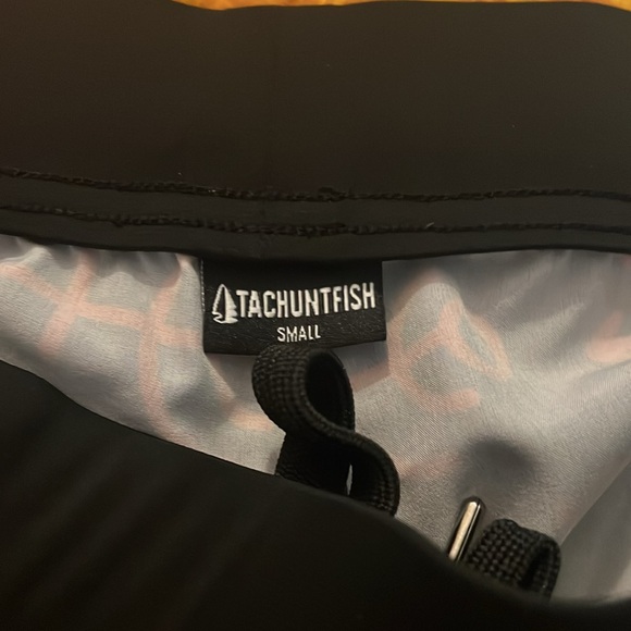 Tachuntfish Women’s V2 Athletic Short - Picture 2 of 5